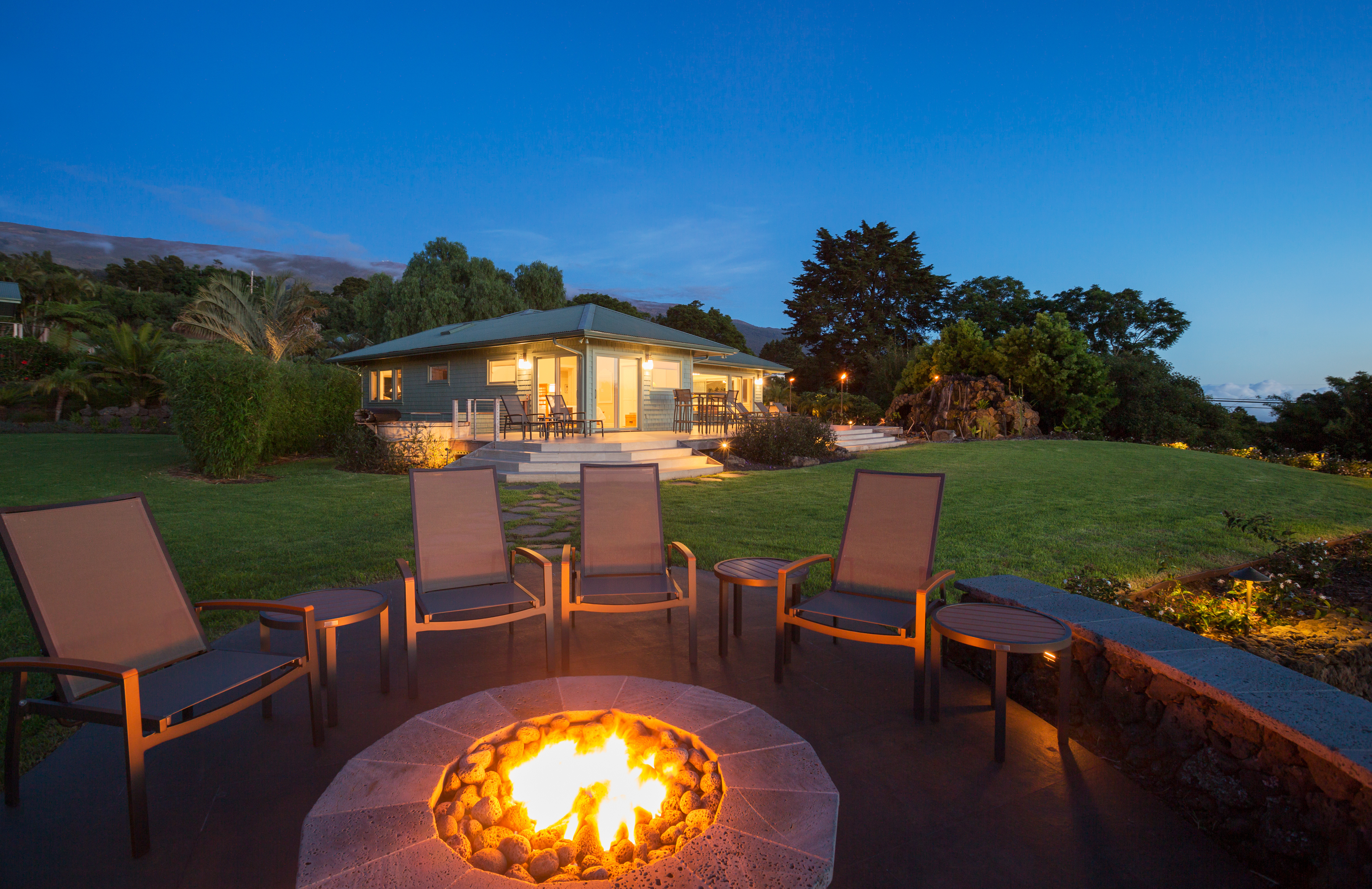 Top Three Reasons to Enhance Your Backyard with a Natural Gas Fire Pit