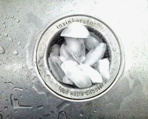 garbage disposal cleaning tips